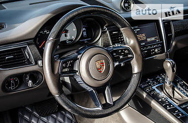 Позашляховик / Кросовер Porsche Macan 2015 в 