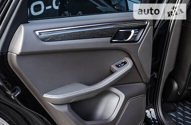 Позашляховик / Кросовер Porsche Macan 2015 в 
