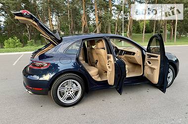 Внедорожник / Кроссовер Porsche Macan 2014 в Киеве