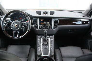 Позашляховик / Кросовер Porsche Macan 2015 в 