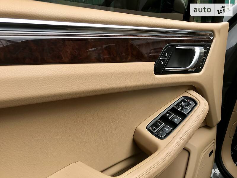 Позашляховик / Кросовер Porsche Macan 2015 в Києві фото 35 Позашляховик / Кросовер Porsche Macan 2015 в Києві