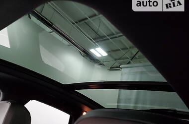 Внедорожник / Кроссовер Porsche Macan 2014 в 