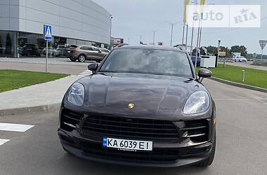Позашляховик / Кросовер Porsche Macan 2019 в 