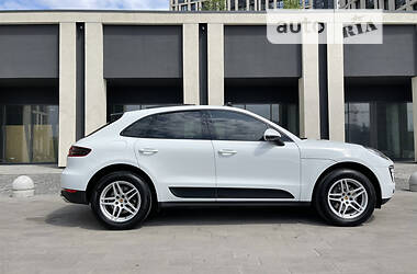 Позашляховик / Кросовер Porsche Macan 2018 в Києві