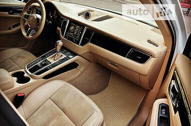 Внедорожник / Кроссовер Porsche Macan 2014 в 