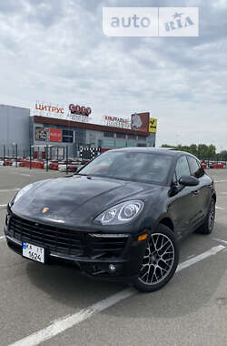 Внедорожник / Кроссовер Porsche Macan 2018 в 