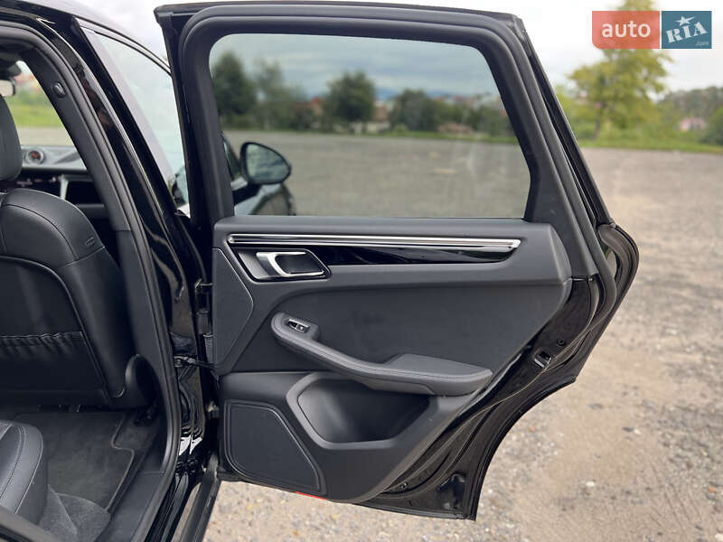 Внедорожник / Кроссовер Porsche Macan 2020 в Ужгороде фото 47 Внедорожник / Кроссовер Porsche Macan 2020 в Ужгороде