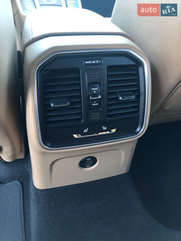 Внедорожник / Кроссовер Porsche Macan 2018 в Львове