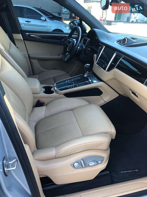 Внедорожник / Кроссовер Porsche Macan 2018 в Львове