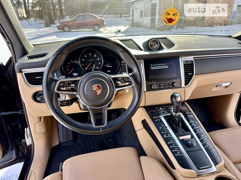 Внедорожник / Кроссовер Porsche Macan 2017 в Киеве