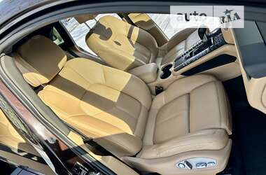 Внедорожник / Кроссовер Porsche Macan 2017 в 