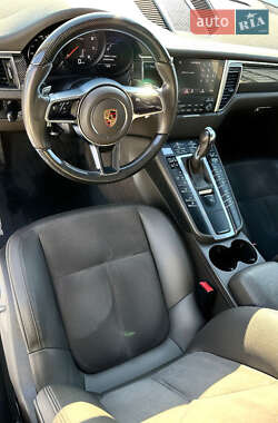 Позашляховик / Кросовер Porsche Macan 2017 в Одесі