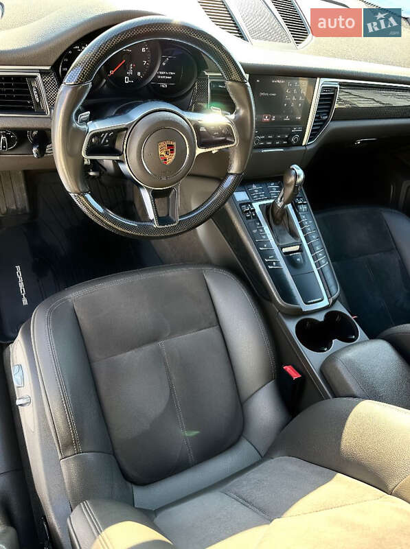 Внедорожник / Кроссовер Porsche Macan 2017 в Одессе