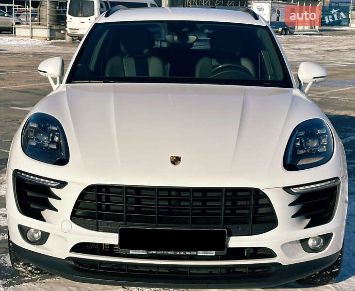 Внедорожник / Кроссовер Porsche Macan 2017 в Одессе