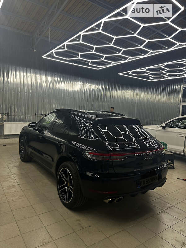 Внедорожник / Кроссовер Porsche Macan 2021 в Киеве