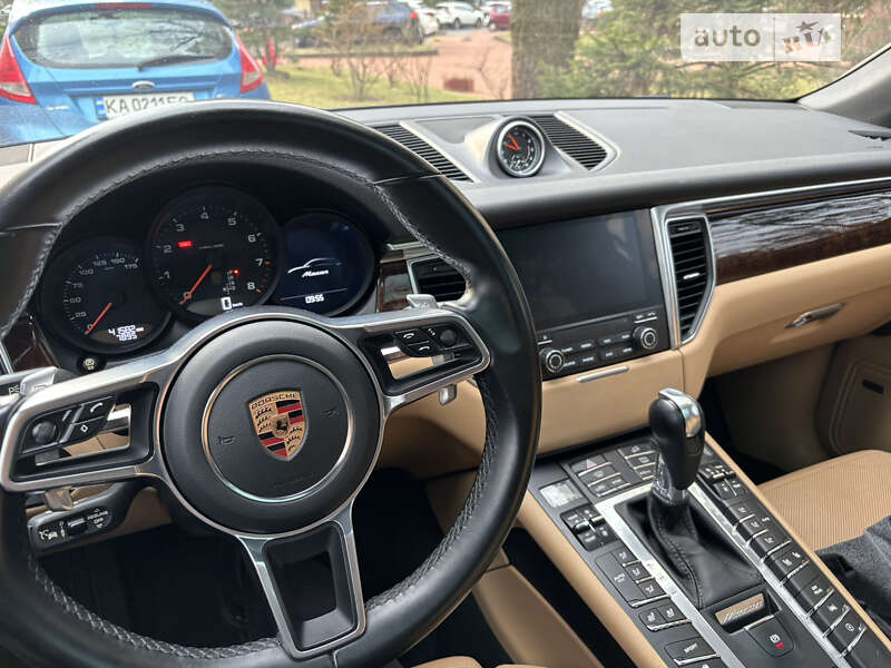 Позашляховик / Кросовер Porsche Macan 2018 в Києві