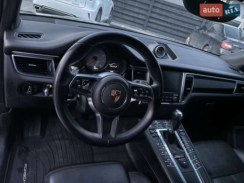 Позашляховик / Кросовер Porsche Macan 2016 в Києві фото 11 Позашляховик / Кросовер Porsche Macan 2016 в Києві