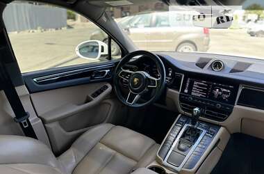 Позашляховик / Кросовер Porsche Macan 2020 в 