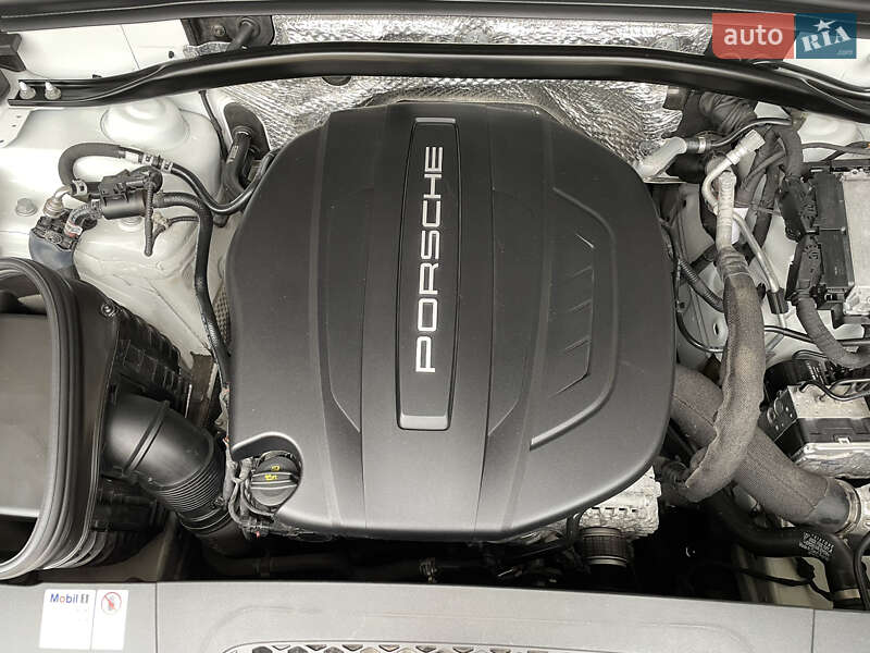 Внедорожник / Кроссовер Porsche Macan 2021 в Ивано-Франковске
