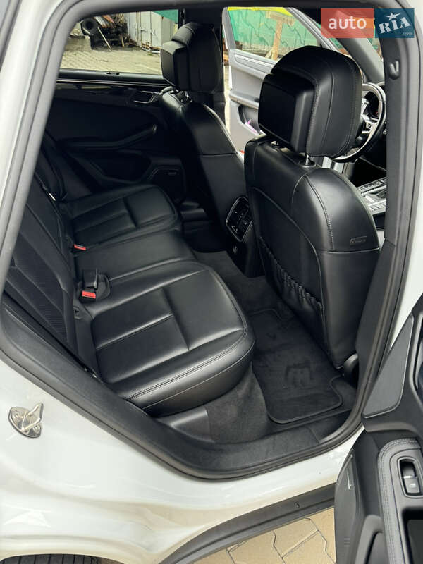 Внедорожник / Кроссовер Porsche Macan 2017 в Одессе фото 12 Внедорожник / Кроссовер Porsche Macan 2017 в Одессе