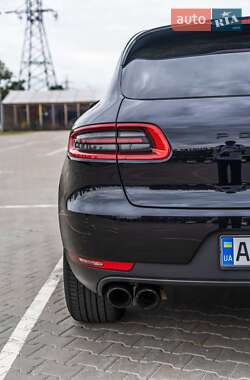 Внедорожник / Кроссовер Porsche Macan 2017 в 