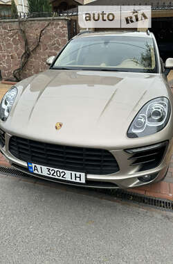 Внедорожник / Кроссовер Porsche Macan 2015 в 