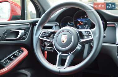 Внедорожник / Кроссовер Porsche Macan 2019 в 