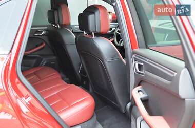 Внедорожник / Кроссовер Porsche Macan 2019 в 