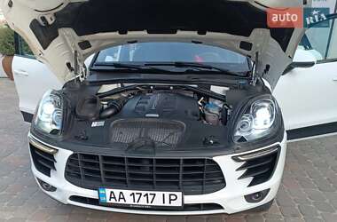 Внедорожник / Кроссовер Porsche Macan 2014 в 