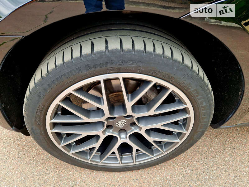 Позашляховик / Кросовер Porsche Macan 2019 в Софіївській Борщагівці