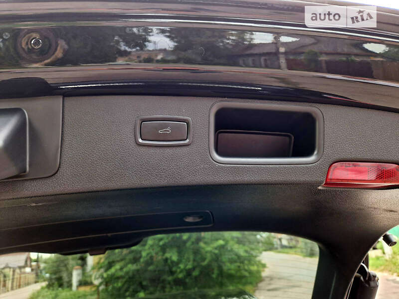 Позашляховик / Кросовер Porsche Macan 2019 в Софіївській Борщагівці