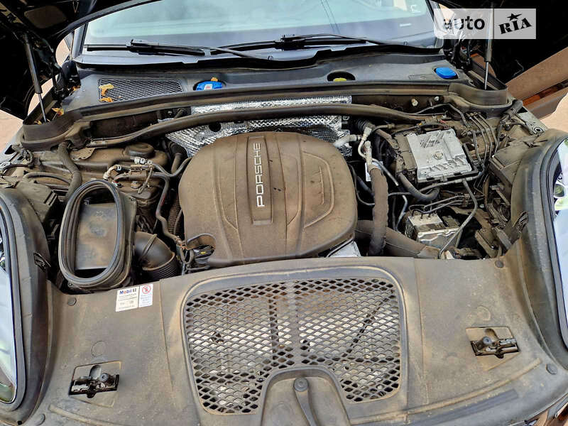 Позашляховик / Кросовер Porsche Macan 2019 в Софіївській Борщагівці