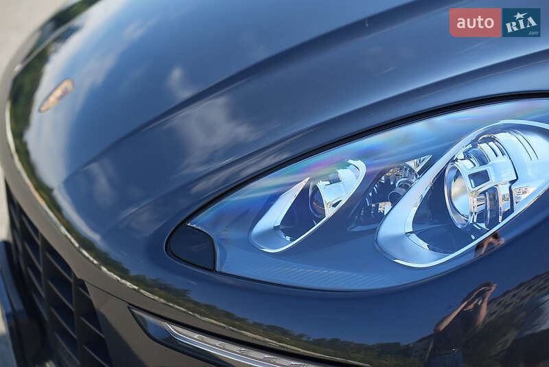 Позашляховик / Кросовер Porsche Macan 2018 в Києві