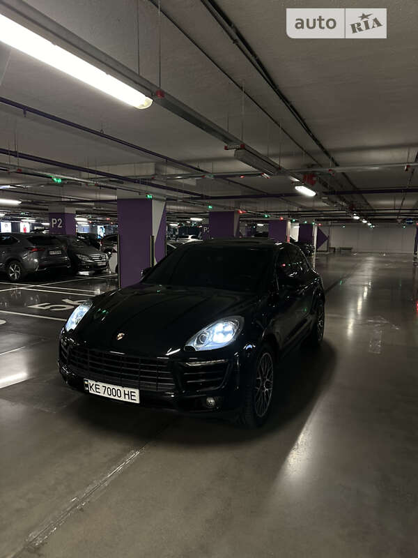 Внедорожник / Кроссовер Porsche Macan 2014 в Киеве