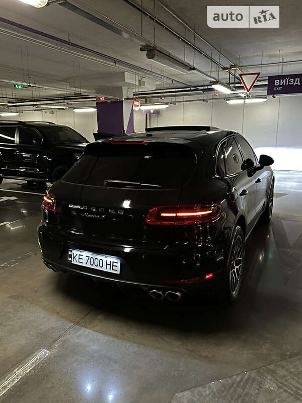 Внедорожник / Кроссовер Porsche Macan 2014 в Киеве