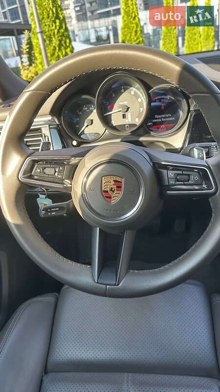 Внедорожник / Кроссовер Porsche Macan 2022 в Киеве