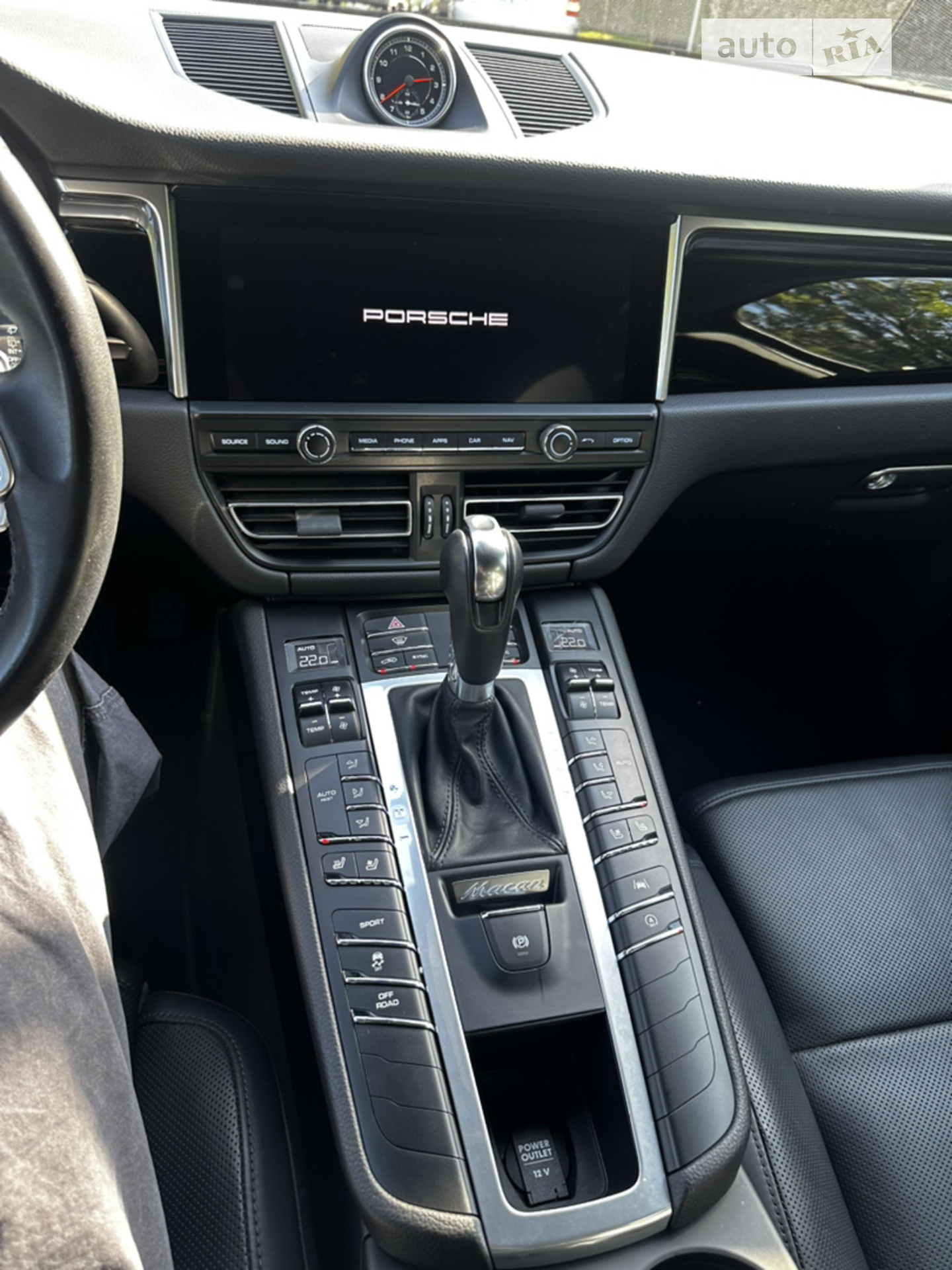 2021 Porsche Macan - мініатюра 24