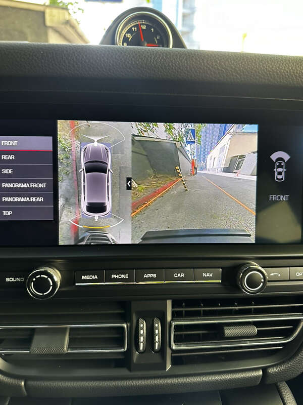 Внедорожник / Кроссовер Porsche Macan 2021 в Киеве