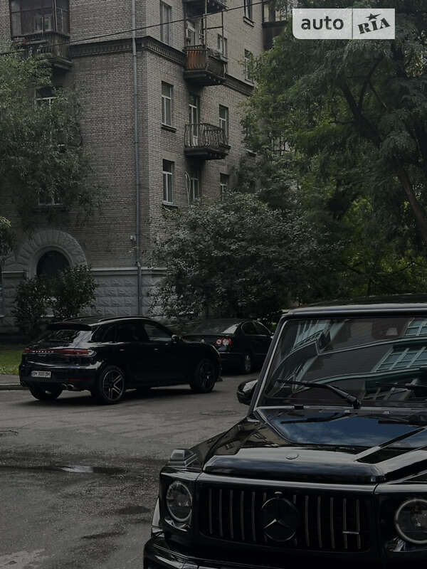 Внедорожник / Кроссовер Porsche Macan 2021 в Киеве