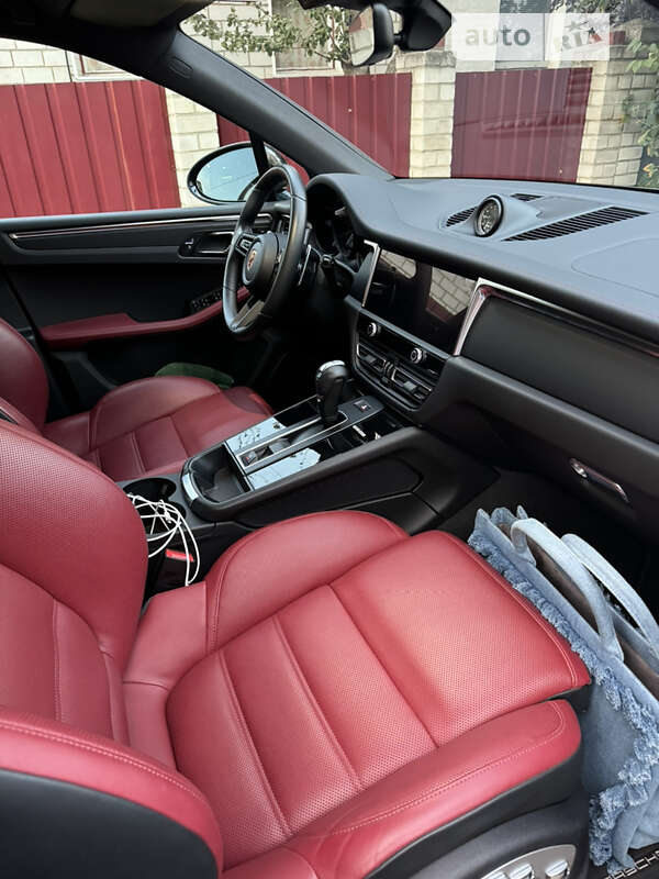 Внедорожник / Кроссовер Porsche Macan 2023 в Черкассах