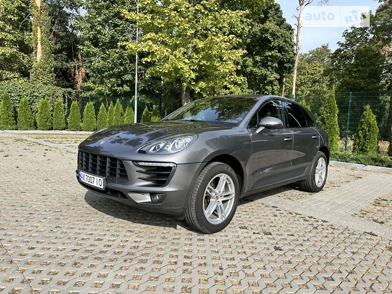 Внедорожник / Кроссовер Porsche Macan 2017 в Харькове