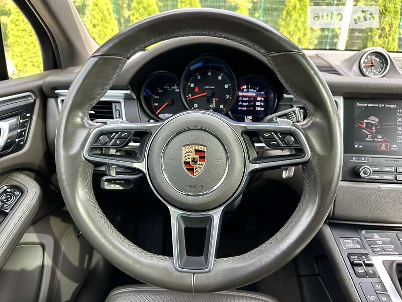 Внедорожник / Кроссовер Porsche Macan 2017 в Харькове
