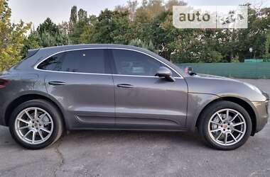 Внедорожник / Кроссовер Porsche Macan 2014 в Харькове