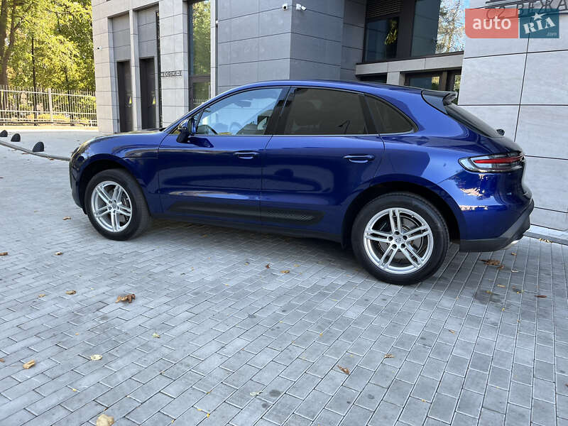 Внедорожник / Кроссовер Porsche Macan 2022 в Киеве