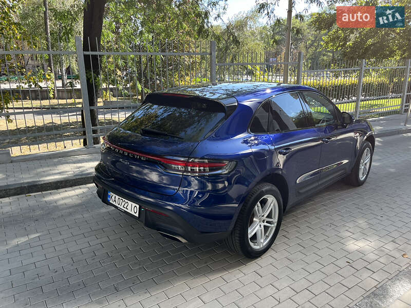 Внедорожник / Кроссовер Porsche Macan 2022 в Киеве