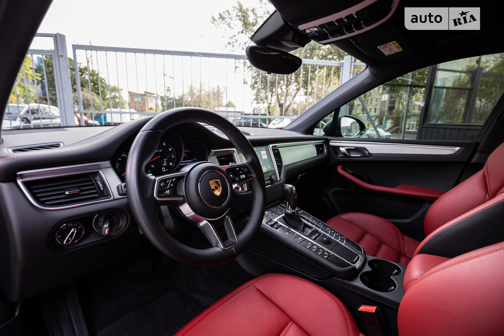 2018 Porsche Macan - мініатюра 41