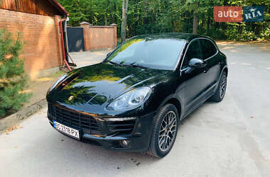 Внедорожник / Кроссовер Porsche Macan 2018 в 