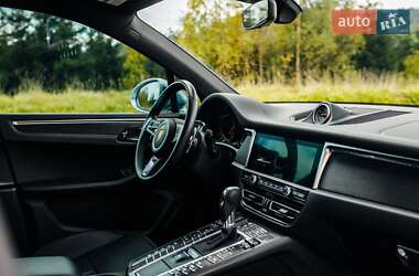 Внедорожник / Кроссовер Porsche Macan 2020 в 