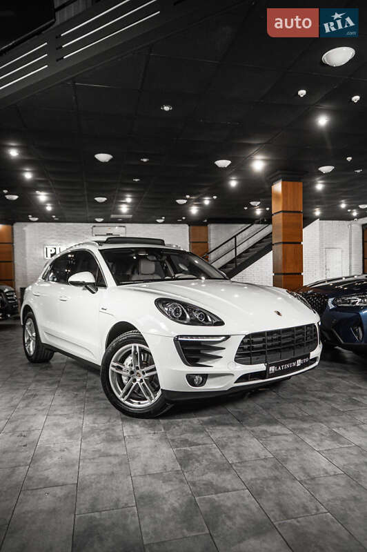 Позашляховик / Кросовер Porsche Macan 2015 в Одесі