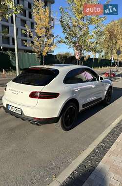 Внедорожник / Кроссовер Porsche Macan 2014 в 